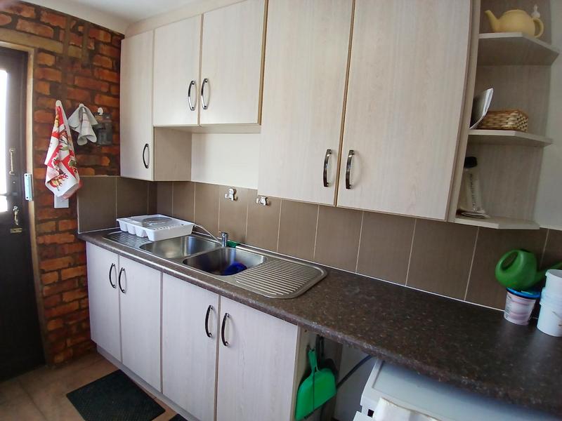 3 Bedroom Property for Sale in Stilbaai Wes Western Cape